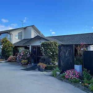 Colonial Blenheim