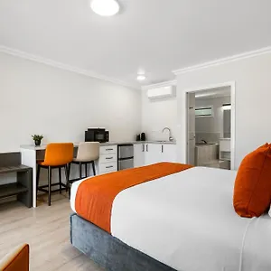 284 - Refurbished Modern Rotorua